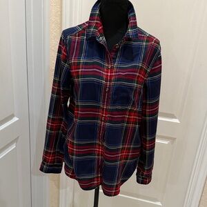 American Eagle Outfitters Plaid Flannel Button Down Shirt - Red and Blue